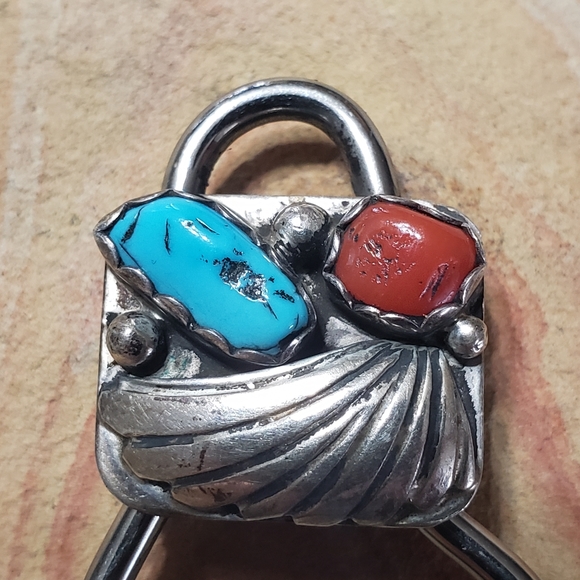 Vintage Turquoise Coral Keychain. - Picture 4 of 10